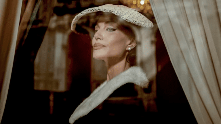 Recensione Maria, bopic di Pablo Larraín con Angelina Jolie, presentato a Venezia 81