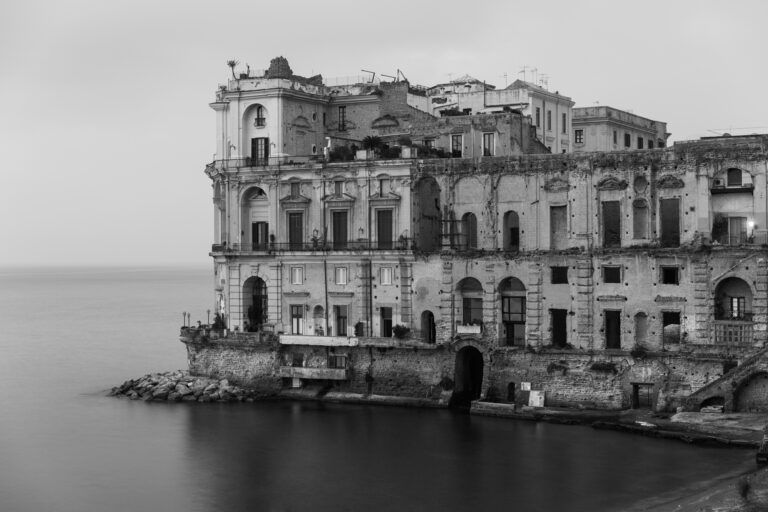 Palazzo Donn’Anna: alla Fondazione De Felice incontro con Stefano Karadjov