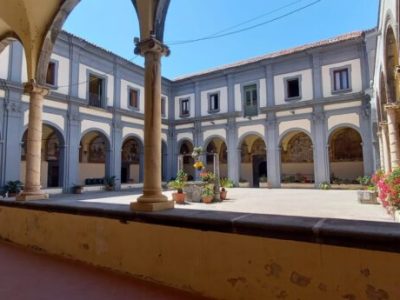 L’arte si fa madre al Chiostro Monumentale di Santa Maria del Pozzo