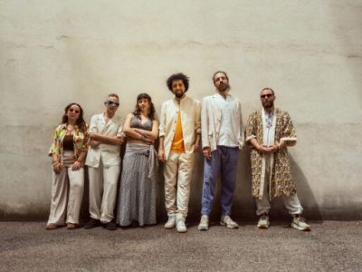 Parbleu: un passaporto per un viaggio musicale senza confini.