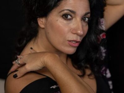 Dicembre a Sala Ichòs: storie, poesia e passione sul palcoscenico