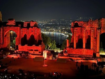 Oksana Bondareva, i giovani e il Lago dei Cigni a Taormina